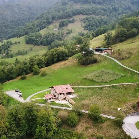 Farm stay Piane