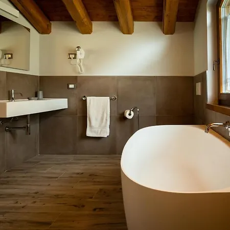 Piane Farm stay